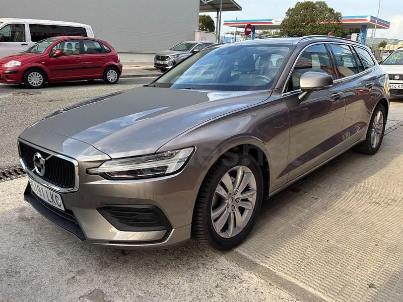 Usado Volvo V60 Business Edition 150 CV (110 kW) 2020 Beige Familiar