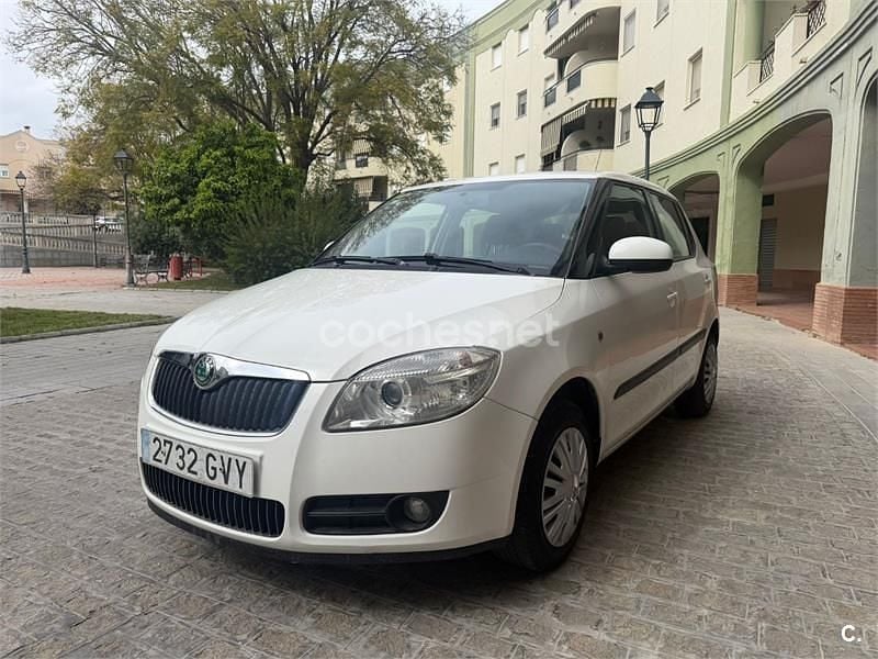 Brugt Skoda Fabia 60 HK (44 kW) 2010 Hvid Sedan