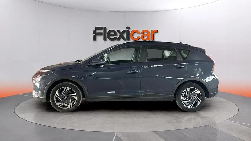 Usado Hyundai Bayon 84 CV (61 kW) 2023 Gris SUV