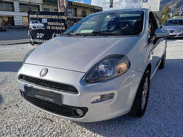 Usado Fiat Punto Easy 77 CV (56 kW) 2014 Gris Utilitario