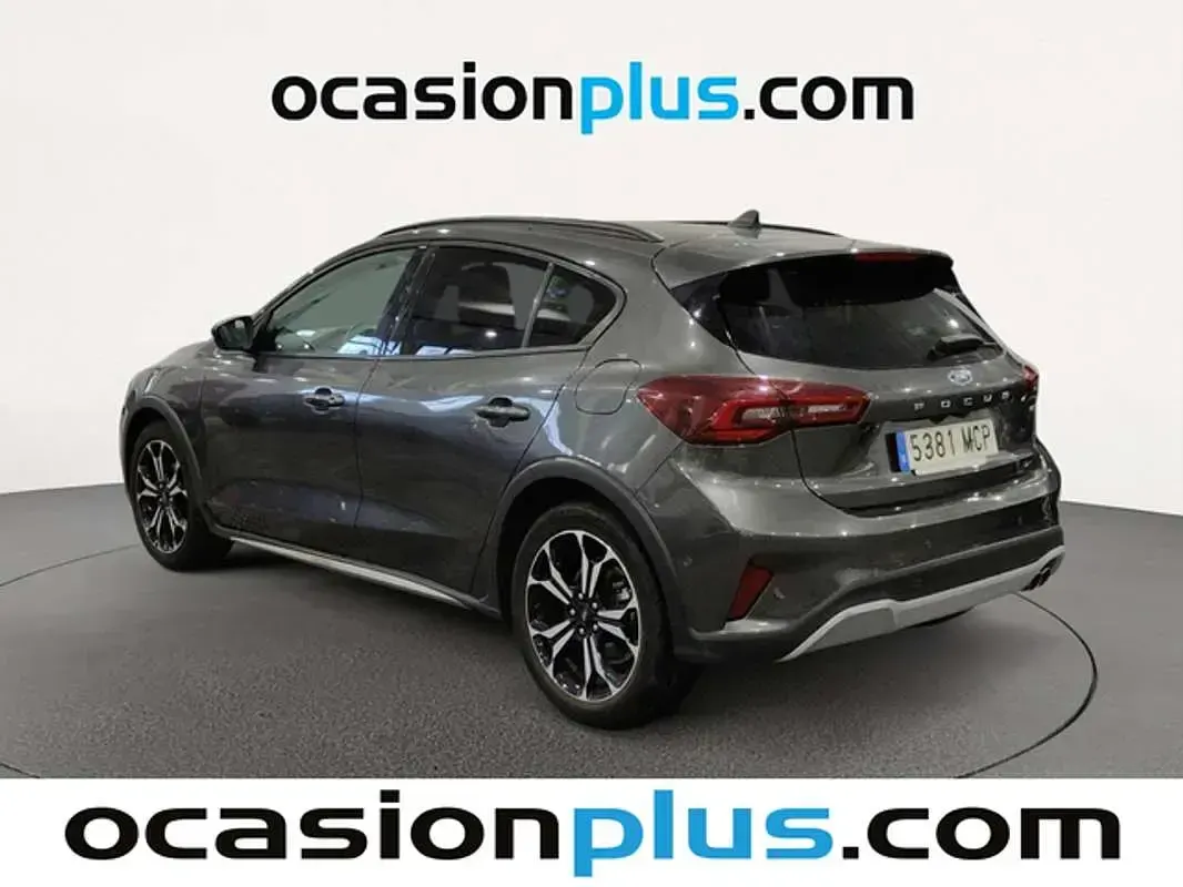 Usado Ford Focus Active 155 CV (114 kW) 2022 Gris Utilitario