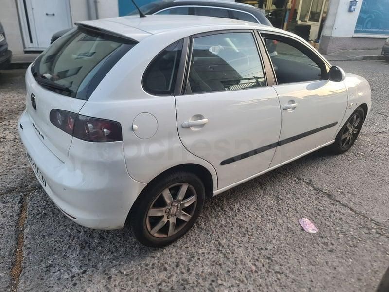 Usado Seat Ibiza Reference 100 CV (73 kW) 2007 Blanco Utilitario