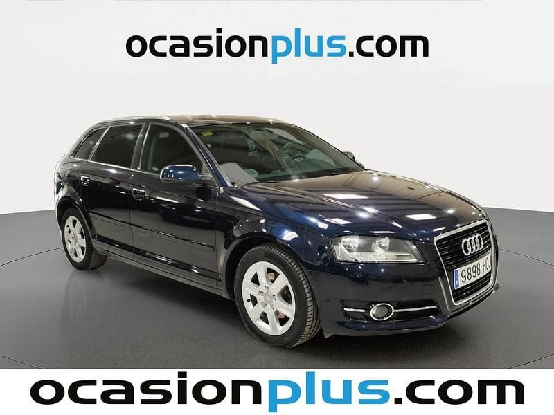 Usado Audi A3 Attraction 105 CV (77 kW) 2011 Azul Utilitario