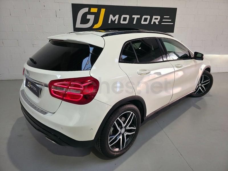 Usado Mercedes GLA200 Urban 136 CV (100 kW) 2016 Blanco SUV