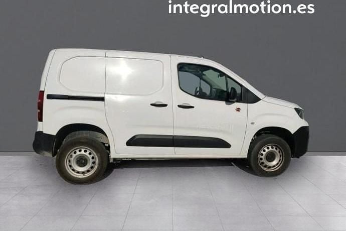 Usado Peugeot Partner Premium 131 CV (96 kW) 2021 Monovolumen