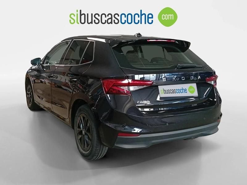 Usado Skoda Fabia Selection 95 CV (69 kW) 2025 Negro Utilitario