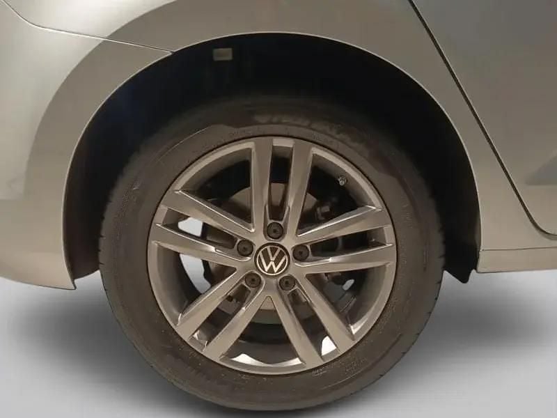 Usado VW Touran 150 CV (110 kW) 2025 Monovolumen