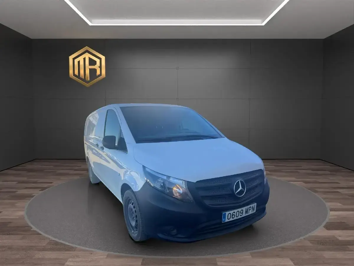 Usado Mercedes Vito 136 CV (100 kW) 2024 Blanco Van