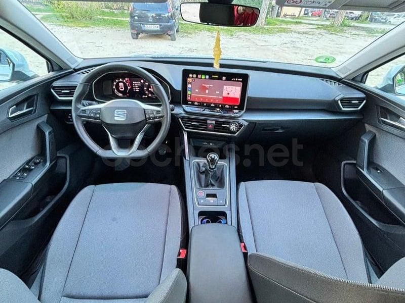 Usado Seat Leon Style 150 CV (110 kW) 2025 Blanco Berlina