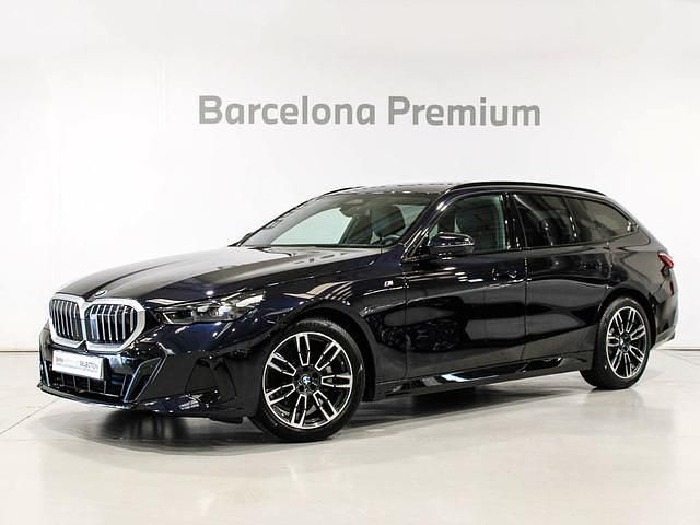 Usado 2025 BMW 520 Comfort Edition Familiar | 59.990 € (Un poco caro) - Imagen 1/4