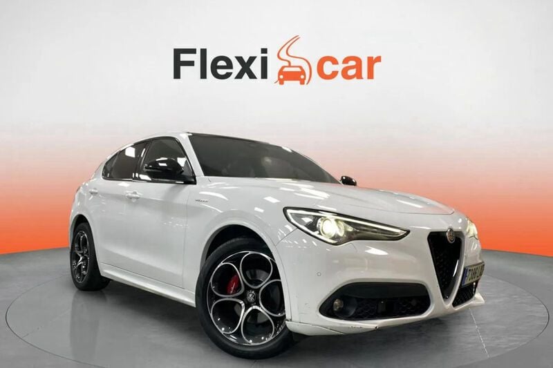 Blanco Usado 2022 Alfa Romeo Stelvio Veloce SUV | 27.390 € (Buen precio) - Imagen 1/4