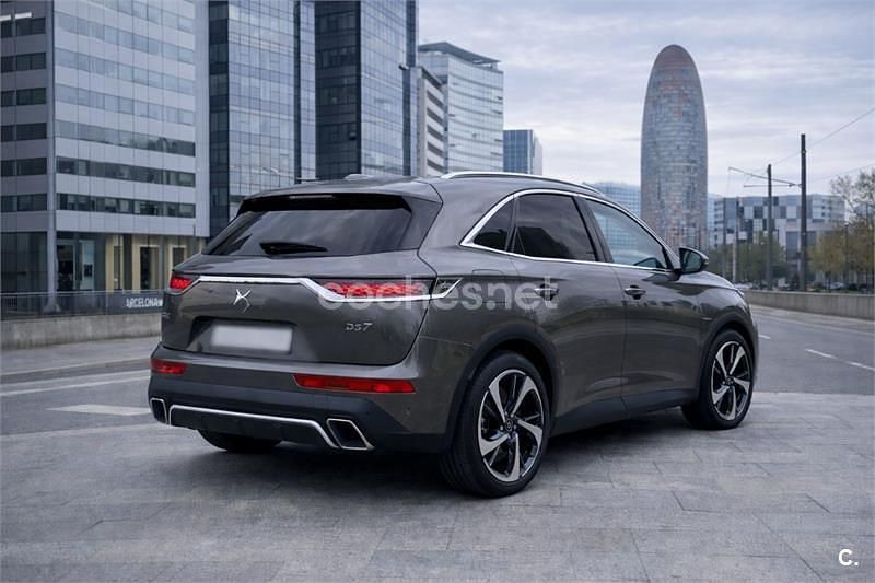 Usado DS Automobiles DS7 Crossback Grand Chic 225 CV (165 kW) 2021 Gris / plata SUV