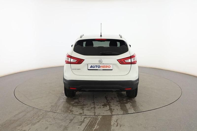 Usado Nissan Qashqai Acenta 115 CV (84 kW) 2017 Blanco SUV