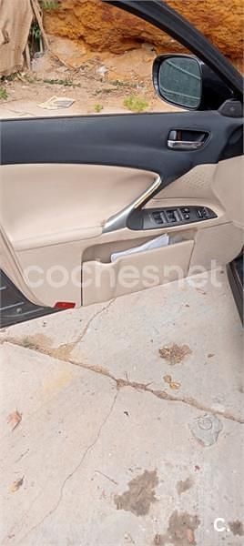 Usado Lexus IS220d Luxury Line 177 CV (130 kW) 2006 Marrón Berlina