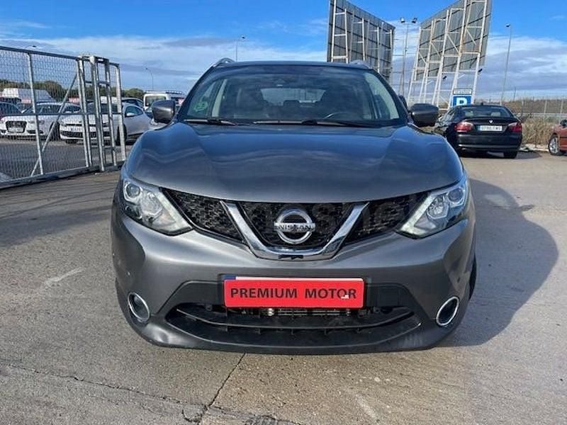 Usado Nissan Qashqai Tekna 130 CV (95 kW) 2016 Gris / plata SUV