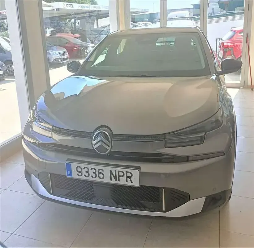 Nuevo Citroën C4 Business Class 145 CV (106 kW) 2026 Gris SUV