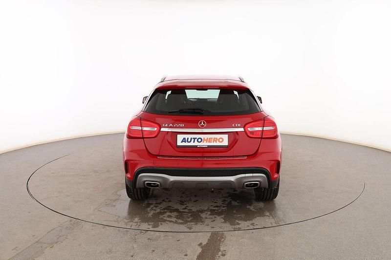 Occasion Mercedes GLA220 AMG line 177 PK (130 kW) 2015 Rood SUV