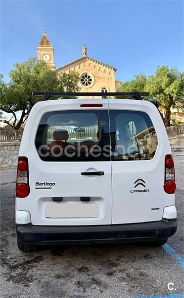 Usado Citroën Berlingo Feel 75 CV (55 kW) 2016 Blanco Monovolumen