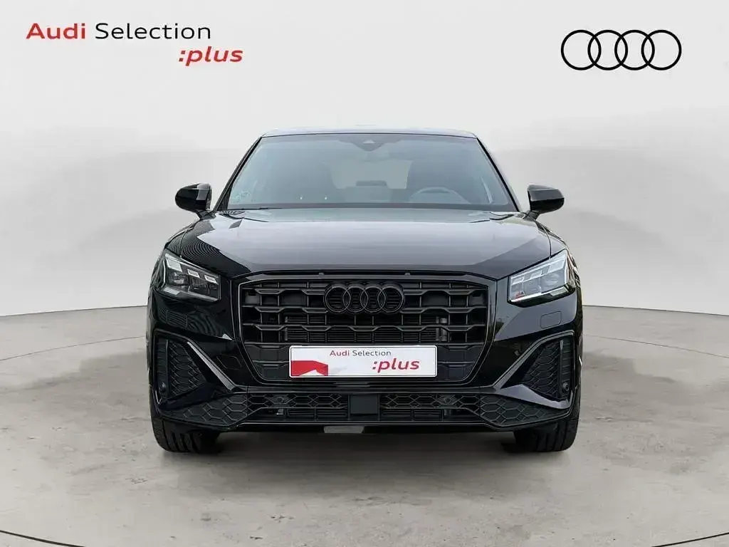 Usado Audi Q2 Black Edition 150 CV (110 kW) 2024 Negro SUV