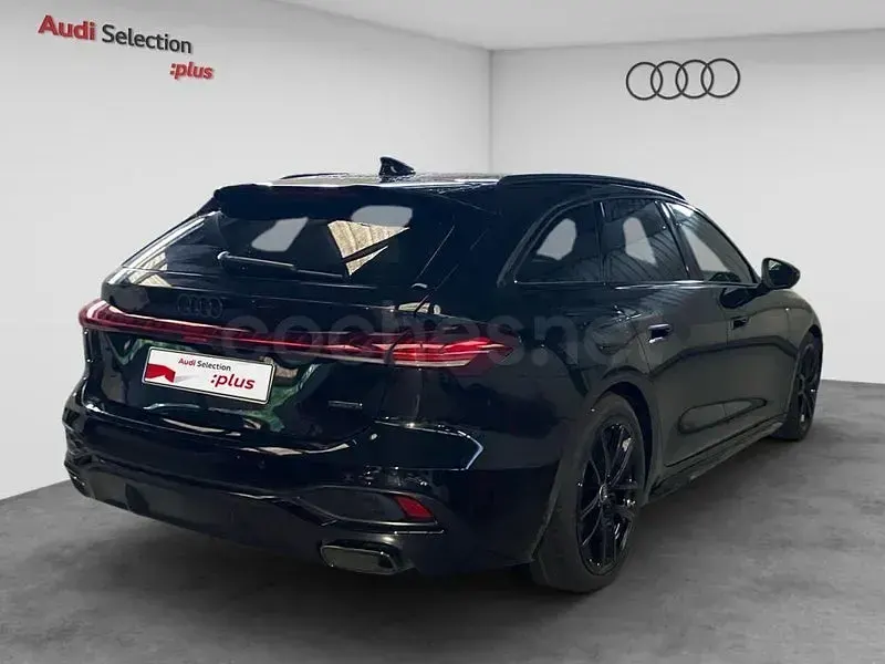 Usado Audi A5 Ambiente 299 CV (219 kW) 2025 Negro Familiar
