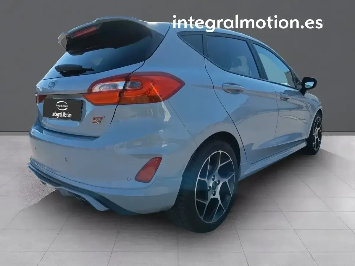 Usado Ford Fiesta ST 199 CV (146 kW) 2019 Blanco Utilitario
