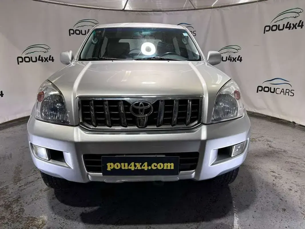 Usado Toyota Land Cruiser 173 CV (127 kW) 2008 Gris SUV