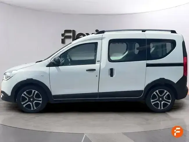 Usado Dacia Dokker Essentiel 102 CV (75 kW) 2018 Blanco Monovolumen