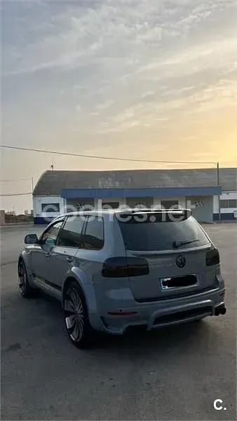 Usado VW Touareg 220 CV (161 kW) 2003 Gris / plata SUV