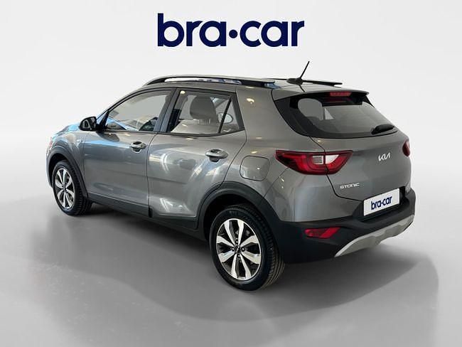 Usado Kia Stonic 84 CV (61 kW) 2023 Gris SUV