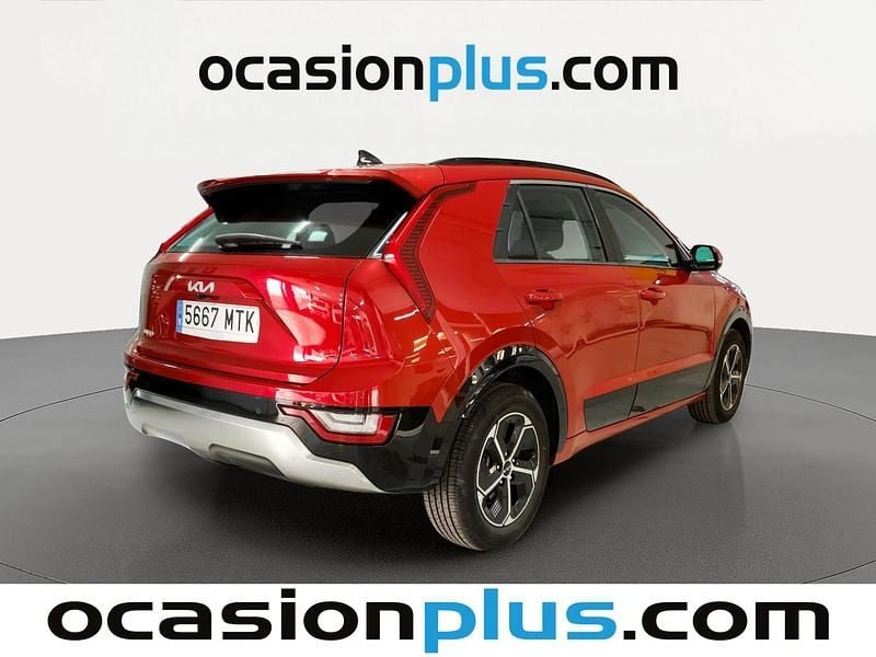 Usado Kia Niro 141 HP (103 kW) 2024 Vermelho SUV