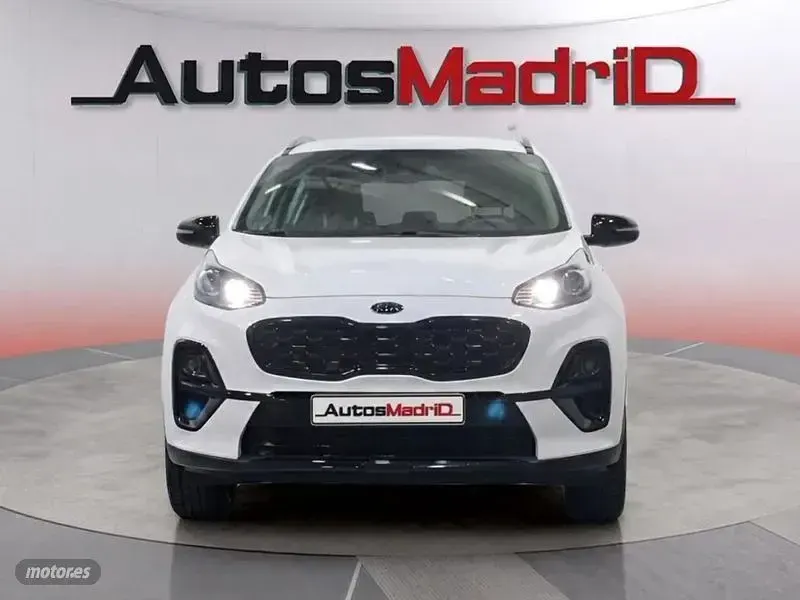 Usado Kia Sportage 136 CV (100 kW) 2021 Negro SUV