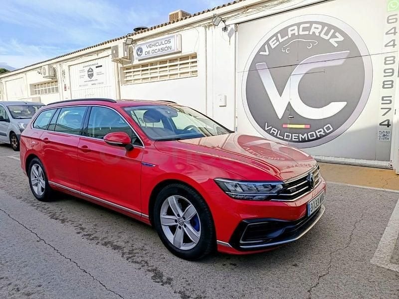 Usado VW Passat GTE 218 CV (160 kW) 2021 Rojo Familiar
