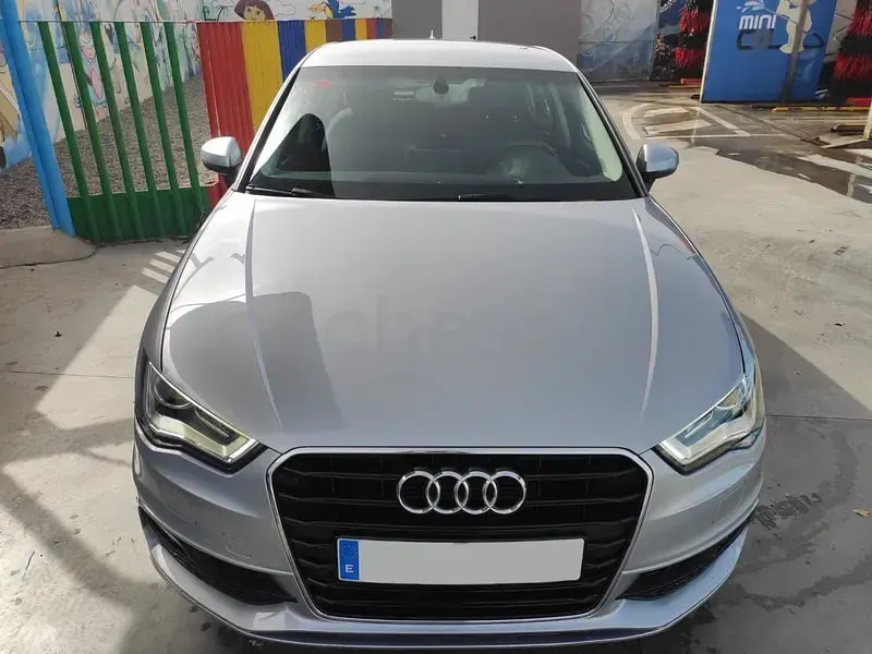Usado Audi A3 S-Line 110 CV (80 kW) 2015 Gris / plata Berlina