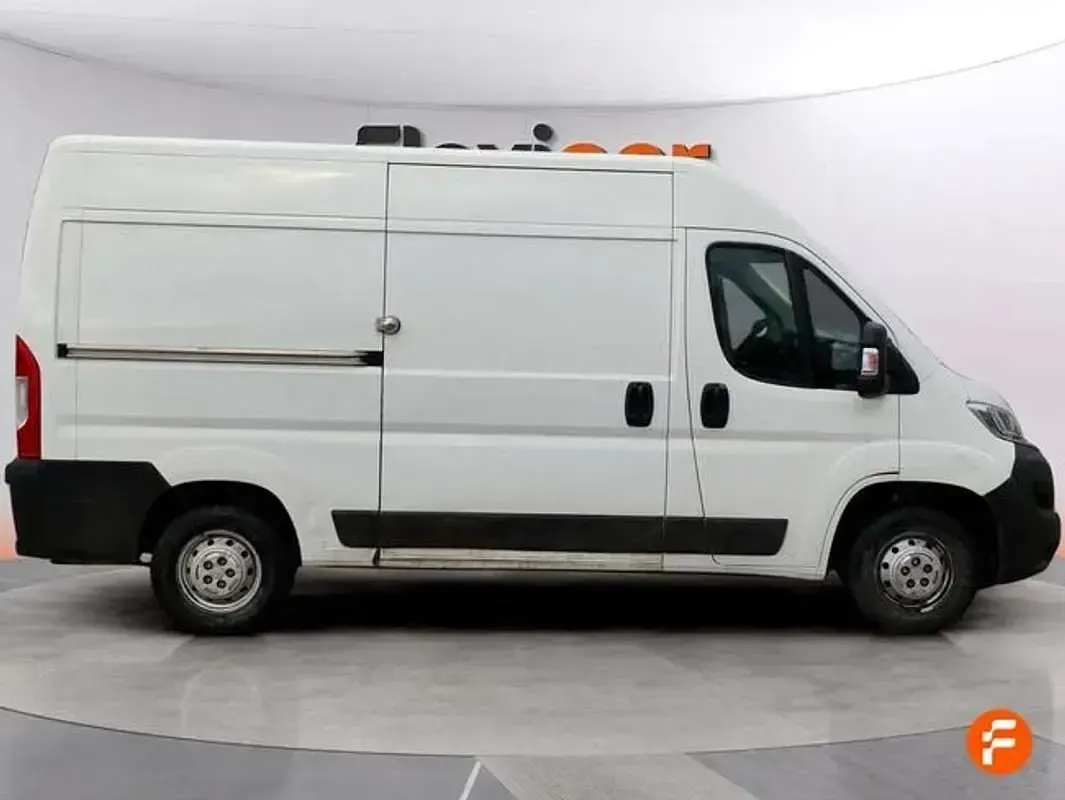 Usado Citroën Jumper 140 CV (102 kW) 2019 Blanco Monovolumen