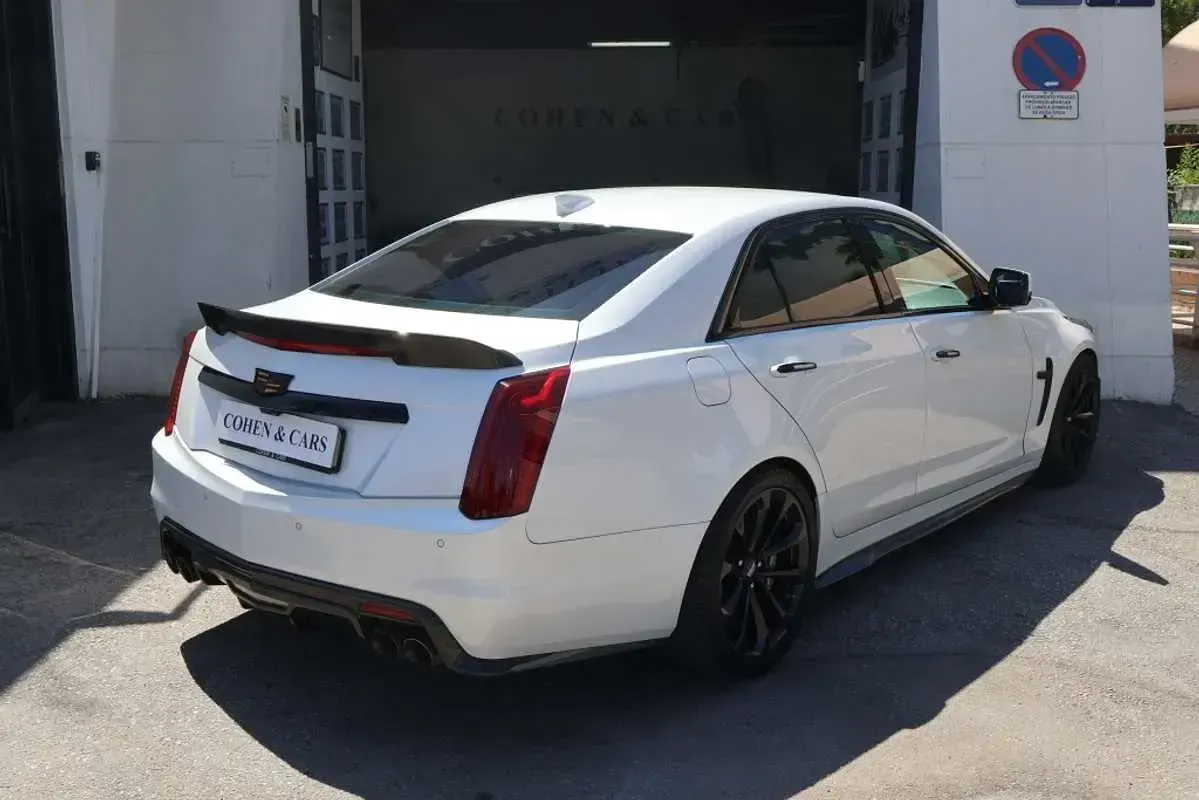 Usado Cadillac CTS 649 CV (477 kW) 2017 Blanco Berlina
