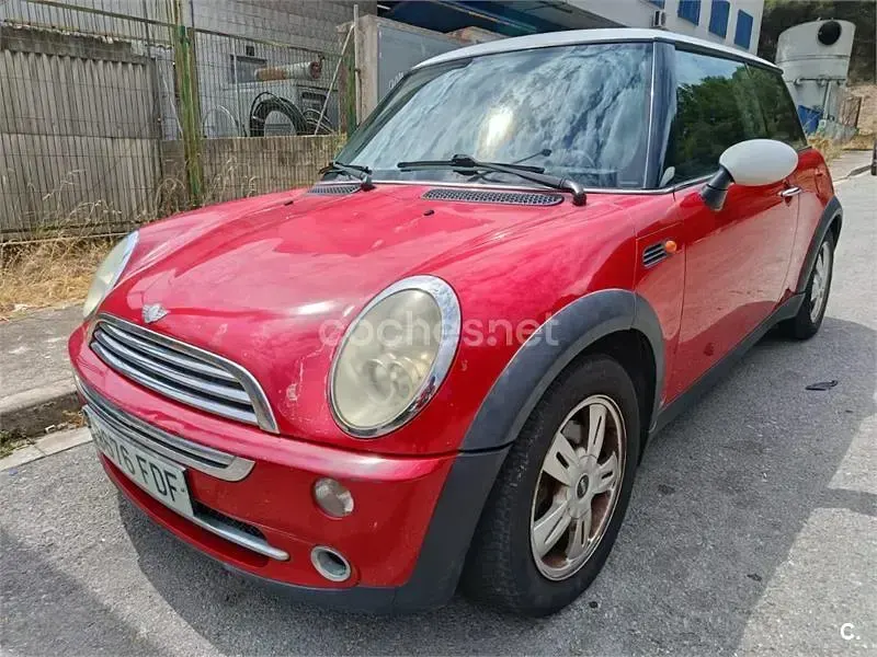 Usado Mini ONE 90 CV (66 kW) 2006 Rojo Utilitario