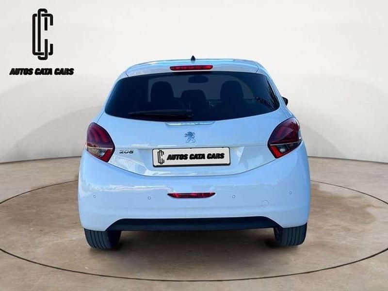Usado Peugeot 208 Signature Sky 99 CV (72 kW) 2019 Blanco Utilitario