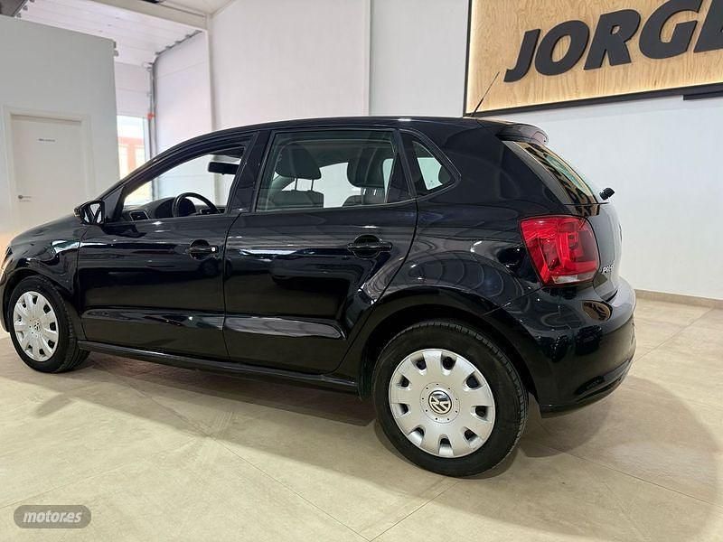 Usado VW Polo 75 CV (55 kW) 2010 Negro Utilitario