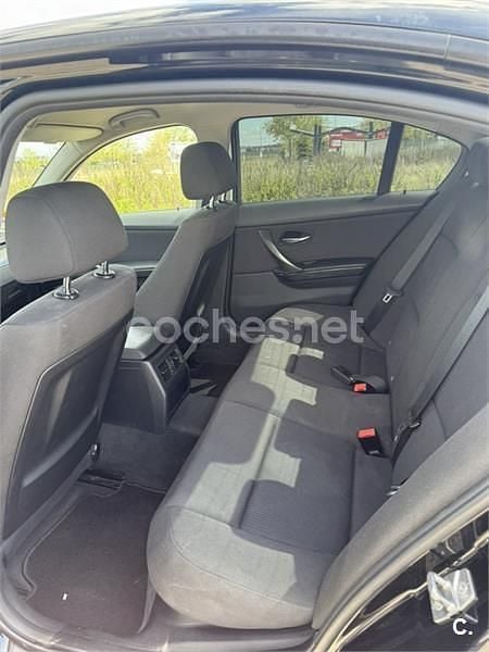 Usado BMW 320 Efficient Dynamics 163 HP (119 kW) 2011 Preto Sedan