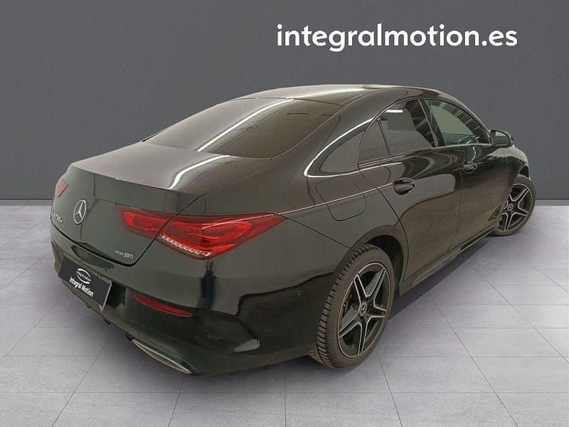 Usado Mercedes CLA250e 217 CV (159 kW) 2022 Negro Berlina