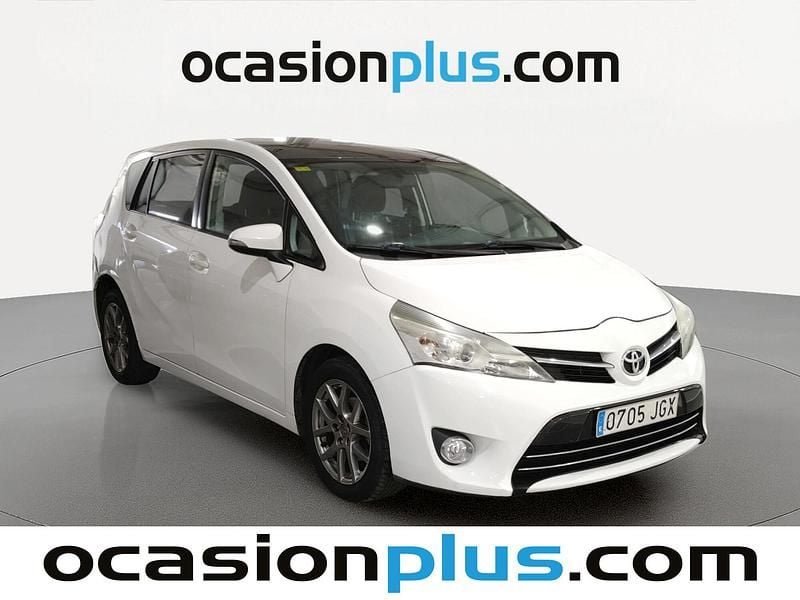 Usado Toyota Verso Advance 112 CV (82 kW) 2015 Blanco Monovolumen