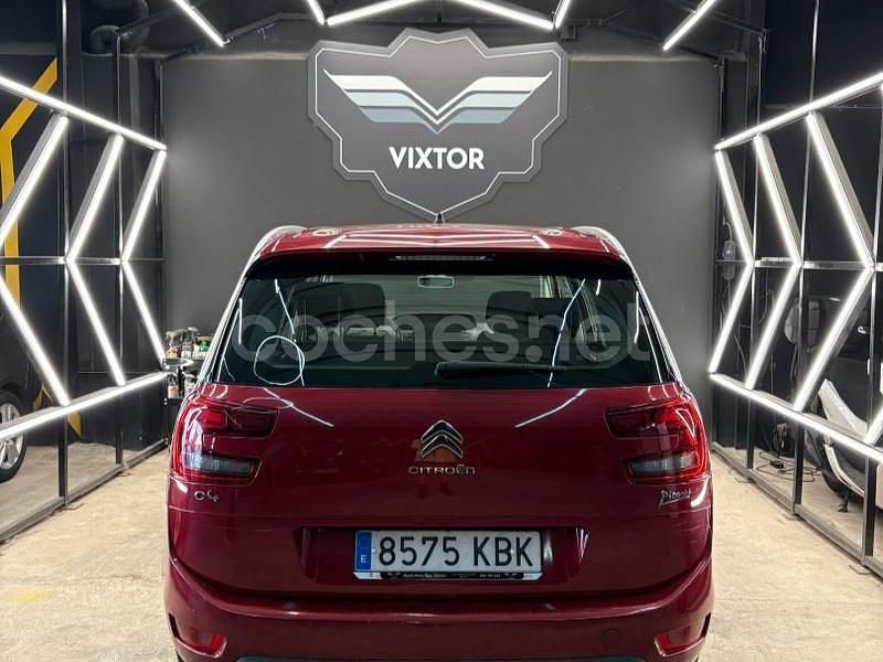Käytetty Citroën Grand C4 Picasso Live 130 HP (95 kW) 2017 Punainen Tila-auto