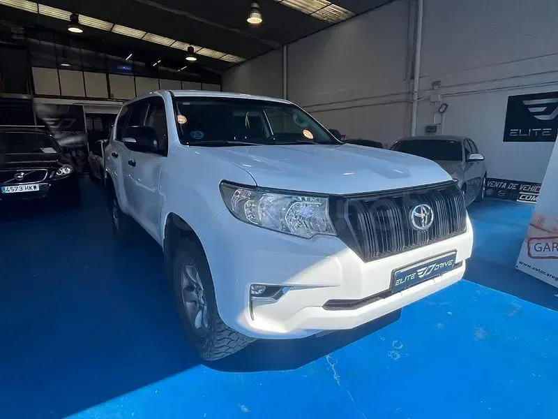 Usado Toyota Land Cruiser 204 CV (150 kW) 2020 Blanco SUV