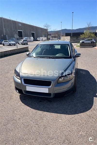 Usado Volvo C30 Kinetic 100 CV (73 kW) 2007 Gris / plata Utilitario