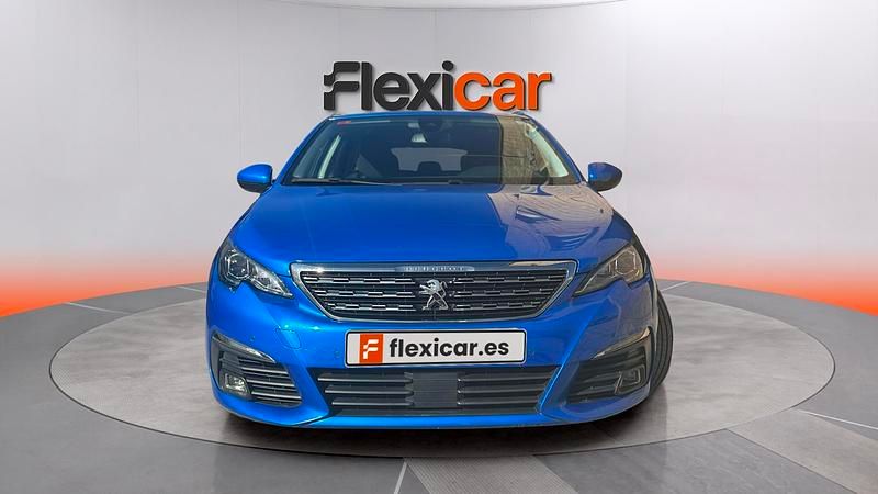 Usado Peugeot 308 SW Allure 131 CV (96 kW) 2020 Azul Familiar