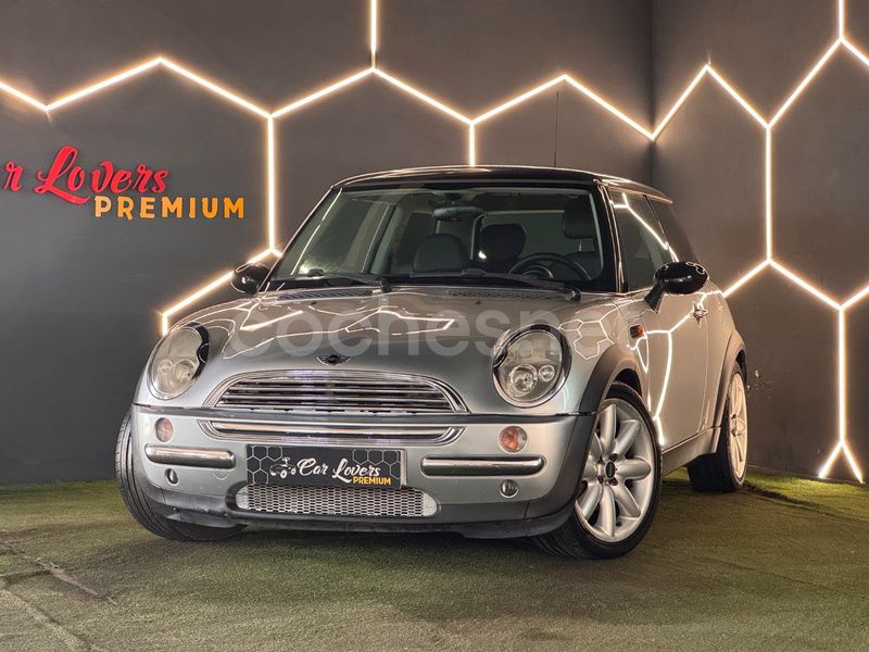 Usado Mini Cooper 120 CV (88 kW) 2007 Gris / plata Utilitario