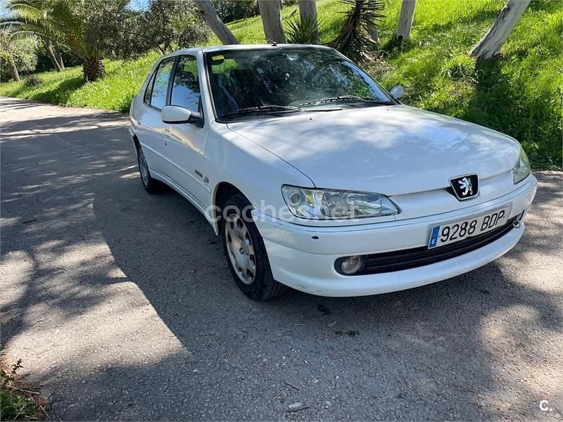 Usado Peugeot 306 90 CV (66 kW) 2001 Blanco Berlina