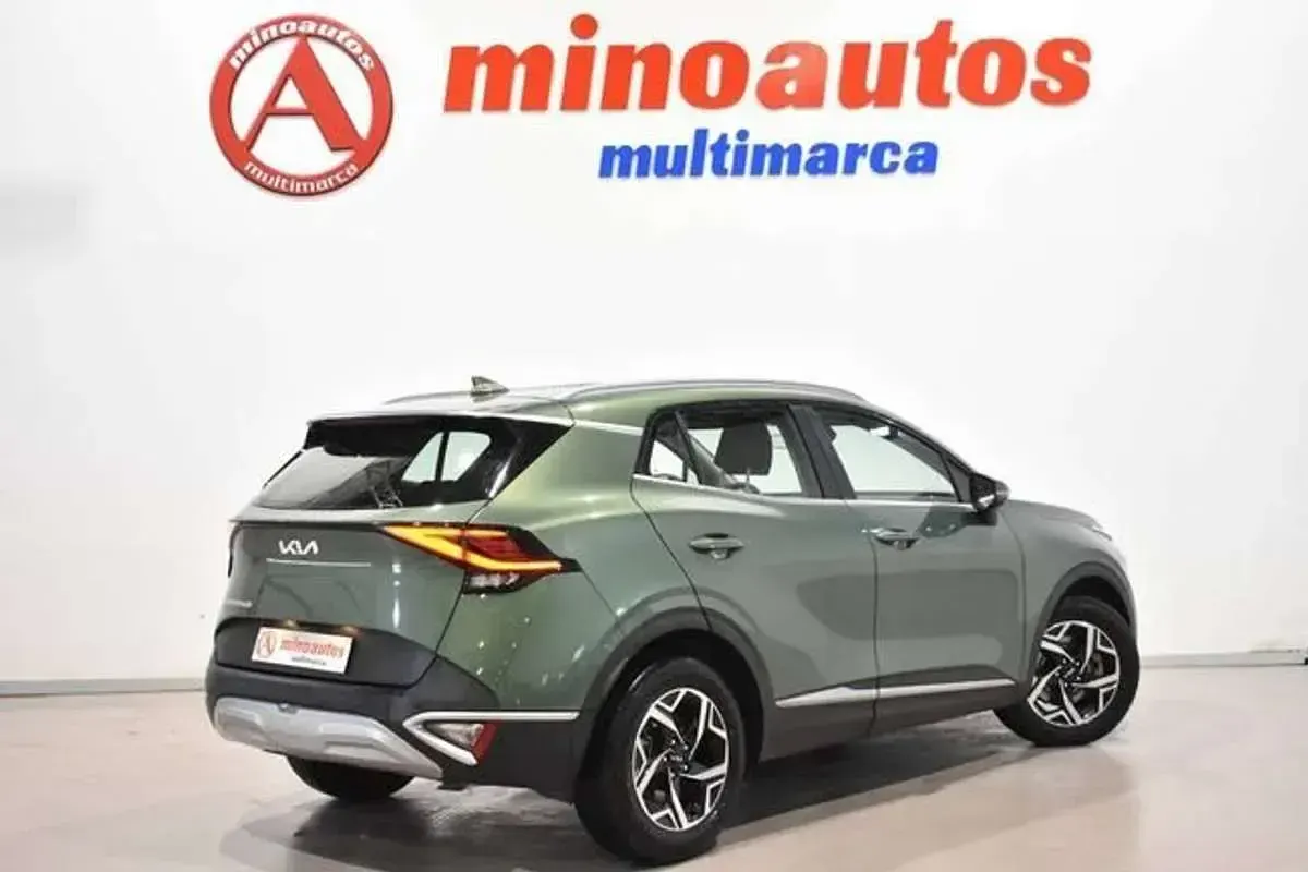 Usado Kia Sportage 137 CV (100 kW) 2022 Verde SUV
