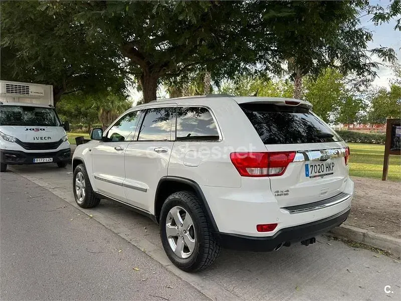 Usado Jeep Grand Cherokee Limited 241 CV (177 kW) 2012 Blanco SUV