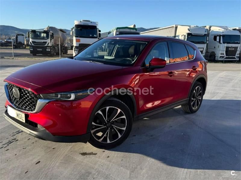 Usado Mazda CX-5 Exclusive-Line 165 CV (121 kW) 2023 Granate SUV